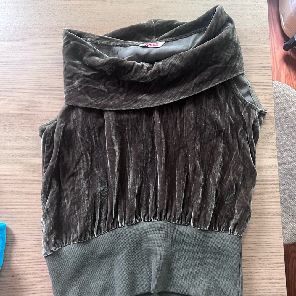 Guess Jeans top